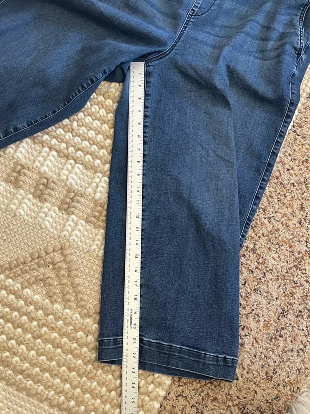 torrid Classic Indigo Wide Leg Crop Jeans - Picture 8 of 9
